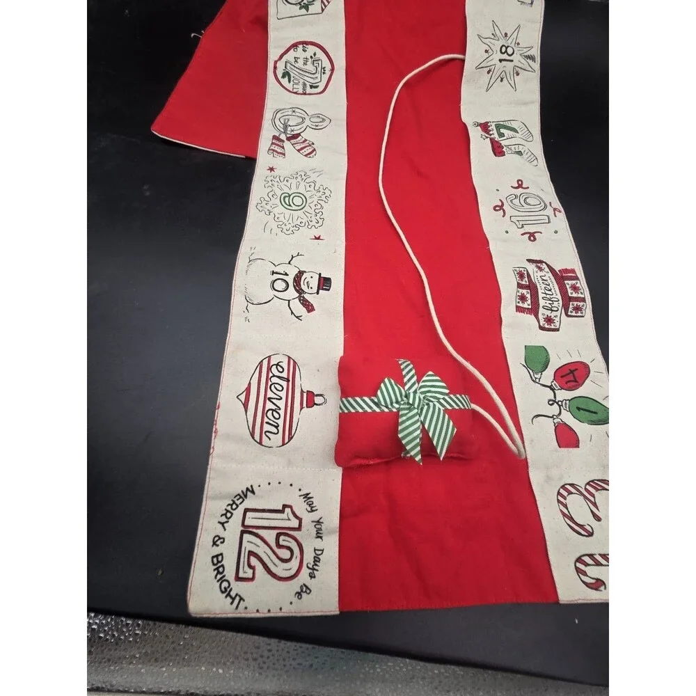 Advent Calendar Christmas Table Runner Red 14